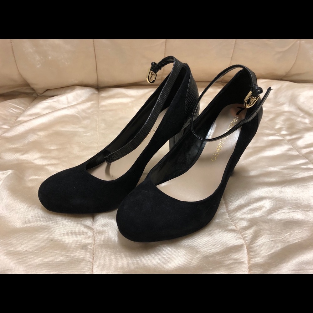 Franco Sarto size 7 new never worn